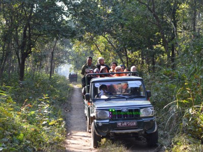 4 Days Kathmandu, Chitwan & Nagarkot Tour